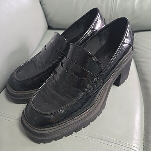 Seychelles Womens Black Patent Leather With Chunky Lug‎ Sole Loafers Size 8.5